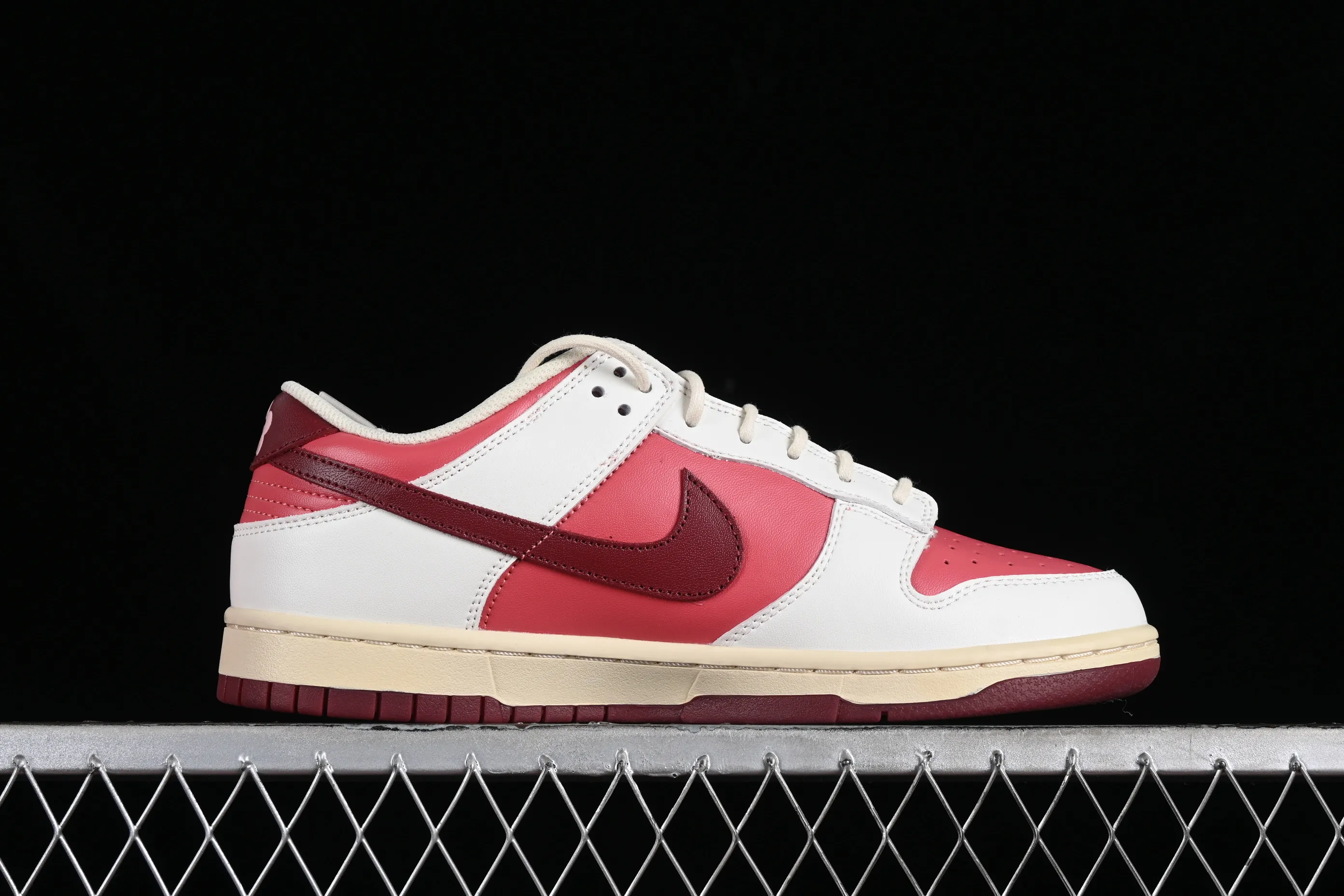 All categories Nk SB Dunk series Nk SB Dunk Low low-top sneakers Nk Dunk Low GS "Valentine's Day" Valentine's Day color SB low-top casual sneakers HF0736-161